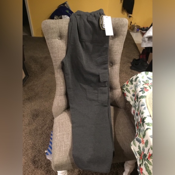 Long Men’s Cargo Style Sweatpants - Picture 2 of 3